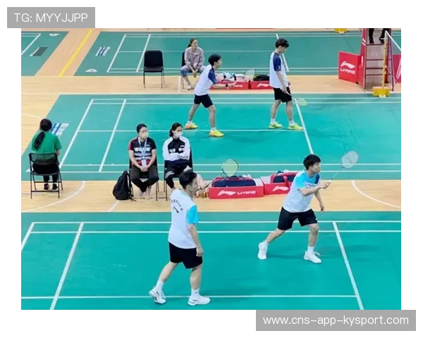 羽毛球安赛龙扣杀训练高度惊人